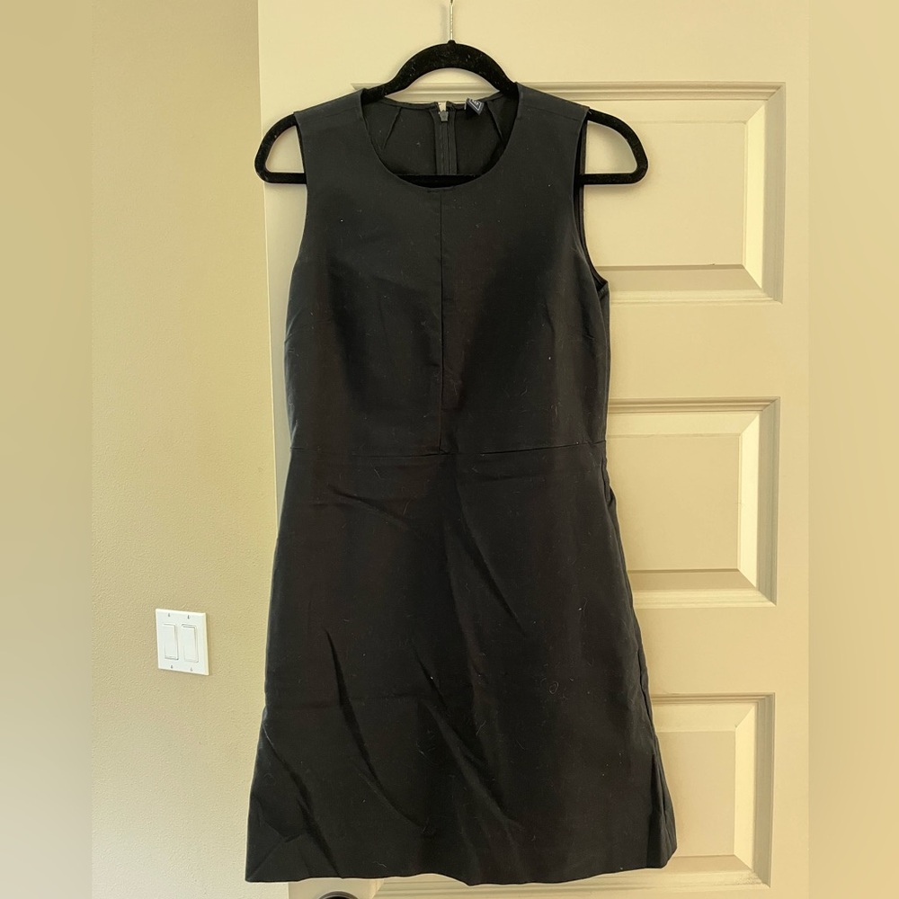 Gap LBD Shift Dress M